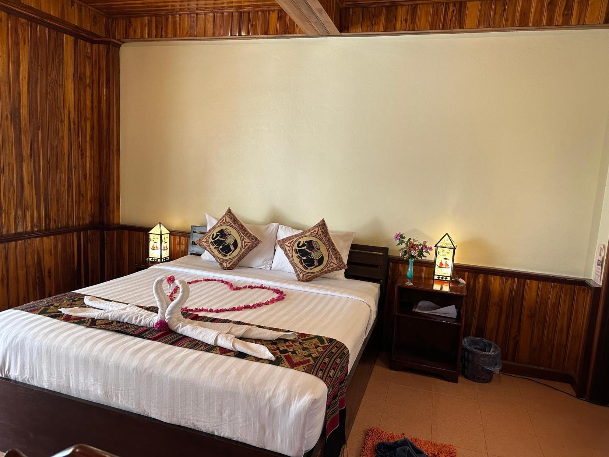Villa Alounsavath Mekong Riverside Luang Prabang Extérieur photo