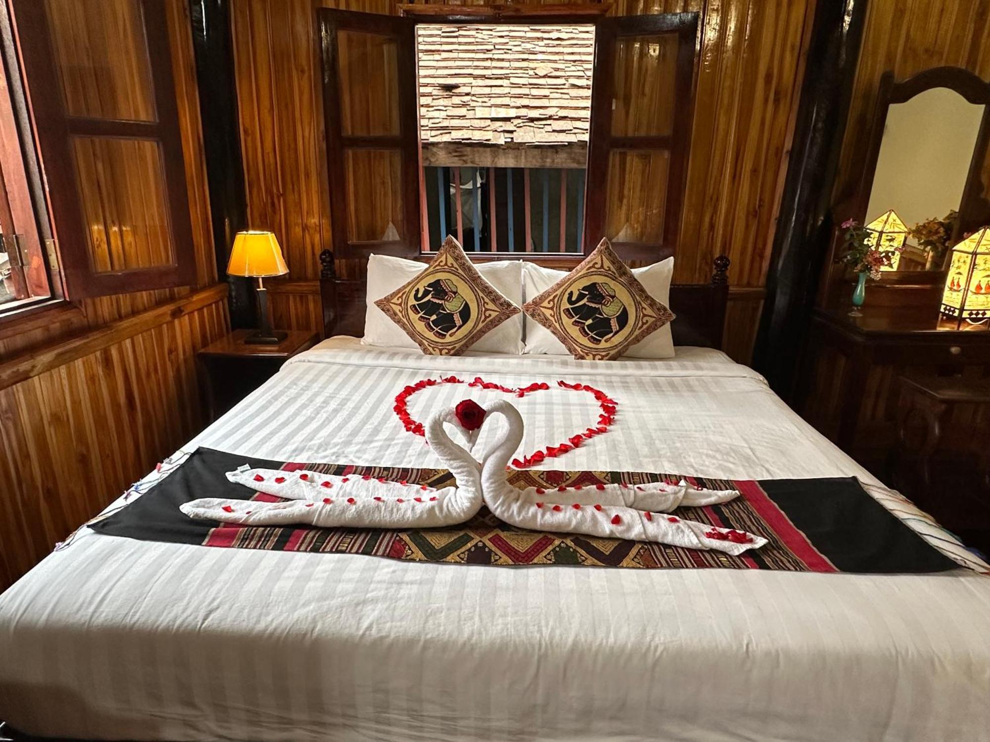 Villa Alounsavath Mekong Riverside Luang Prabang Extérieur photo
